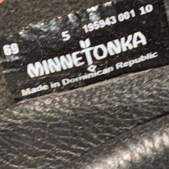 Minnetonka Deerskin Kilty Moccasins - Picture 7 of 7